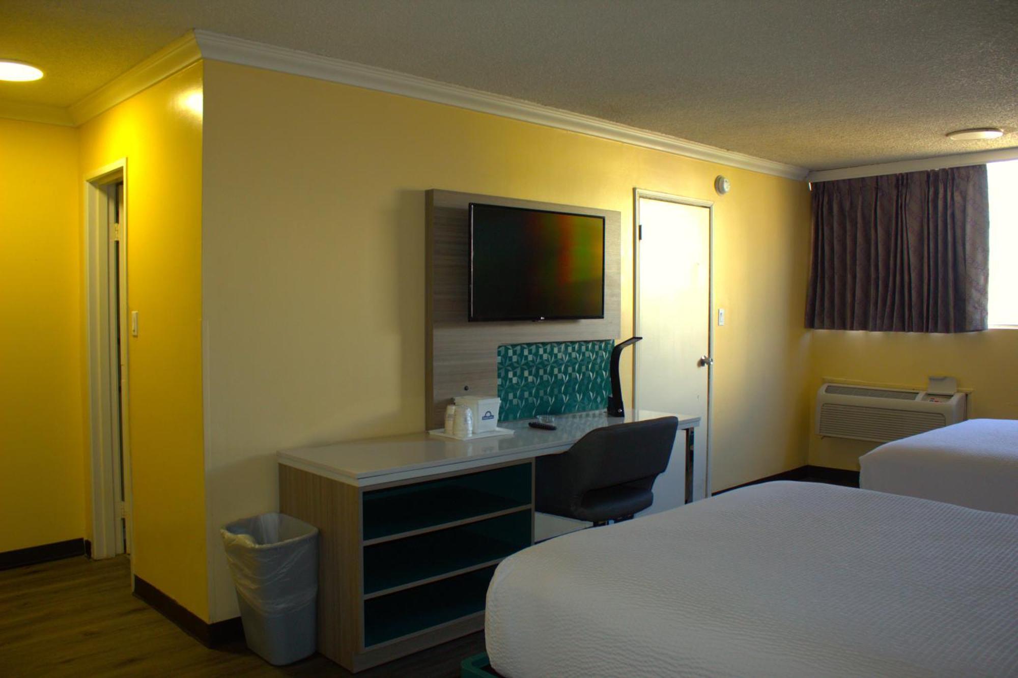 Days Inn By Wyndham Los Angeles Lax/Venicebch/Marina Delray Inglewood Exterior photo